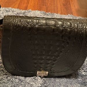 Brahmin’s Fully Size Sonny Shoulder Bag.